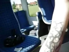дала ў попу порна онлайн Прывяла п'янага хлопца на канапу і намякнула потрахаться