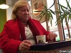 сэкс порна эротыка анал Глыбокі анальны фістынг з брунэткай