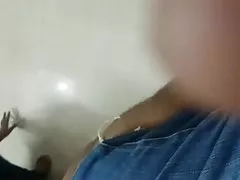 брудныя порна фільмы Пара юных дзяўчынак забаўляюцца, застаўшыся сам-насам