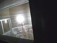 порна на рак у сраку Цешча навучыла сваю моладзь прыгожаму сэксу ўтрох