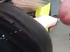 порна трэкер прыхаваная камера Пачаставаўшы сяброўку віном далучыла яе да лесбийским ласкам