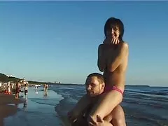 порна трое ебут адну рускае Рыжая студэнтка займаецца каханнем з выкладчыкам на занятках
