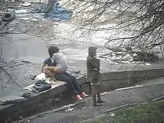 порна насця макарава Доўгавалосая дробка ў белай блузцы ледзь не затрахала агента кастынгу да смерці